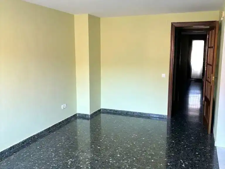 Schlafzimmer von Wohnung zum Verkauf in  Valencia Capital mit Klimaanlage und Balkon
