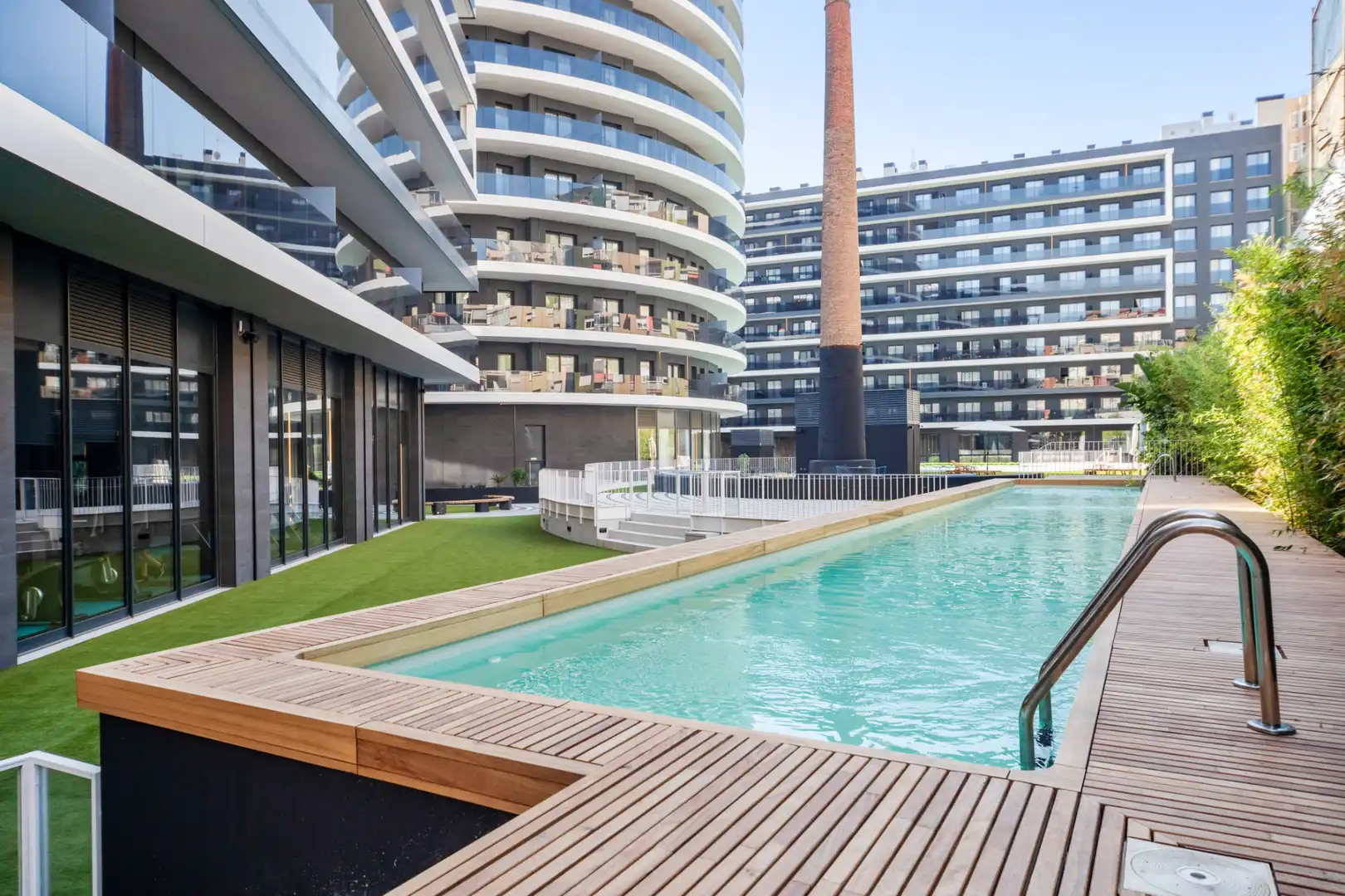Piscina de Pis en venda en Barcelona amb Aire condicionat, Calefacció i Traster