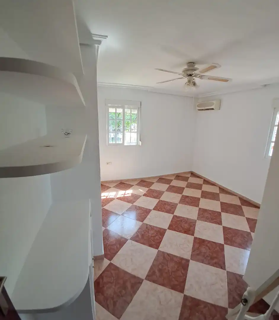 Casa o chalet en venta en Palomares del Río con Aire acondicionado, Jardín privado y Terraza