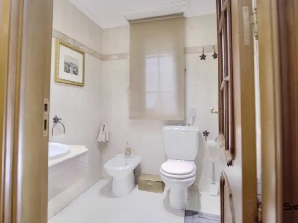 Baño de Casa o chalet en venta en Las Rozas de Madrid con Aire acondicionado, Calefacción y Jardín privado