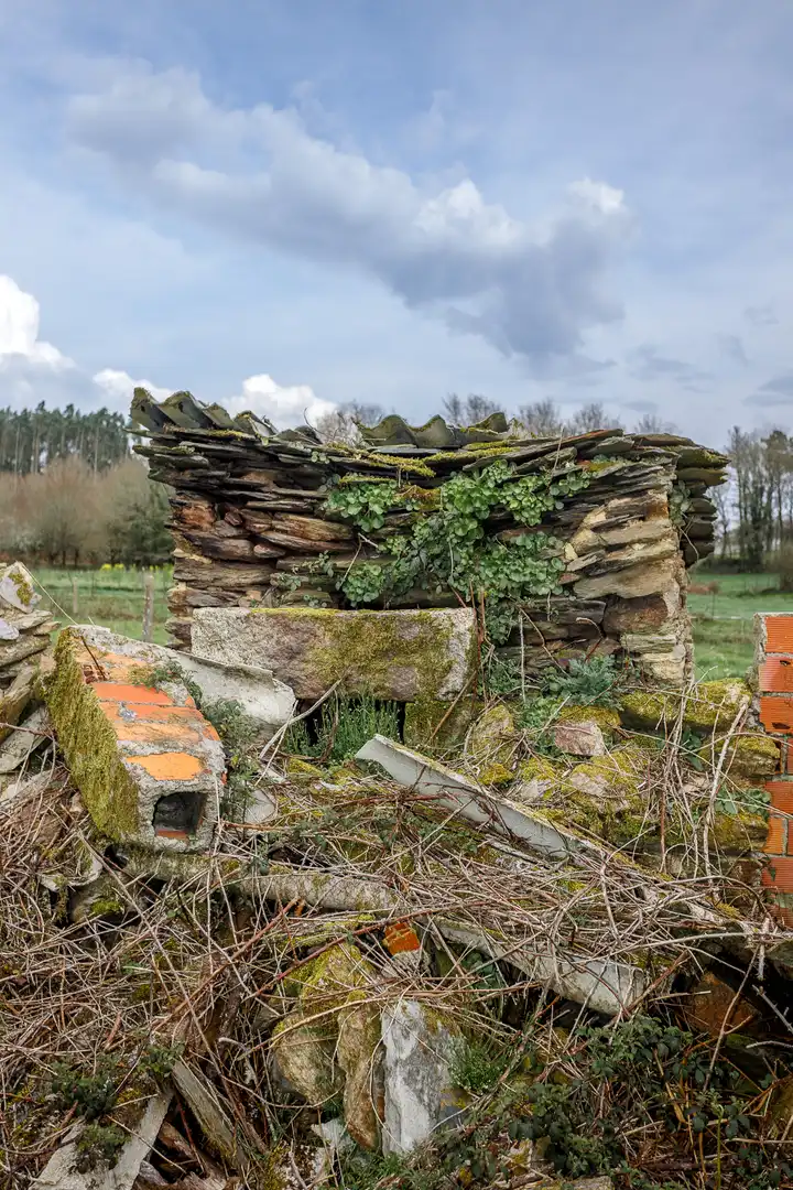 Außenansicht von Country house zum Verkauf in Begonte