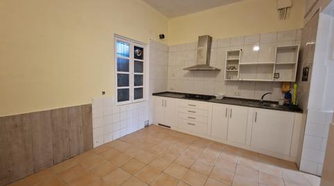 Foto 4 de Casa adosada en venda a Estrada de Cedeira, 32, Piñeiros- Freixeiro, Narón