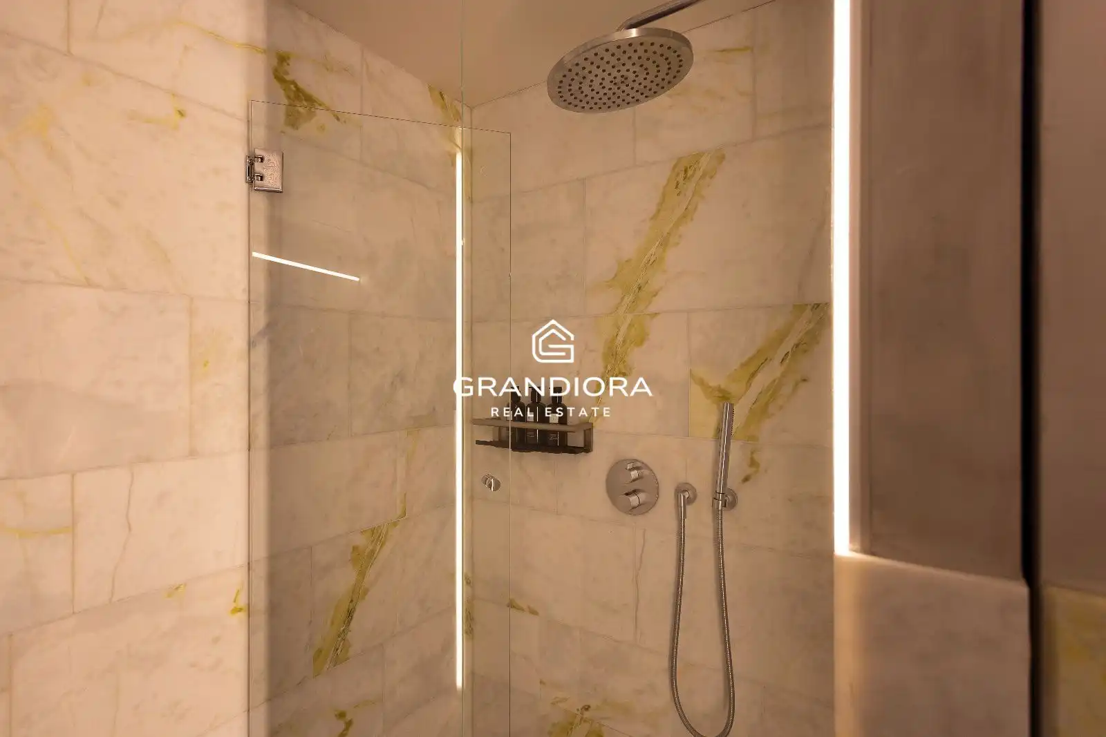 Duplex con piscina in affitto a Plaça de Sant Just, imagen 16