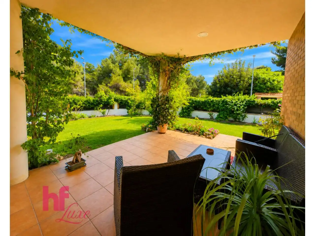 Terrassa de Casa o xalet en venda en Cubelles amb Aire condicionat, Calefacció i Jardí privat