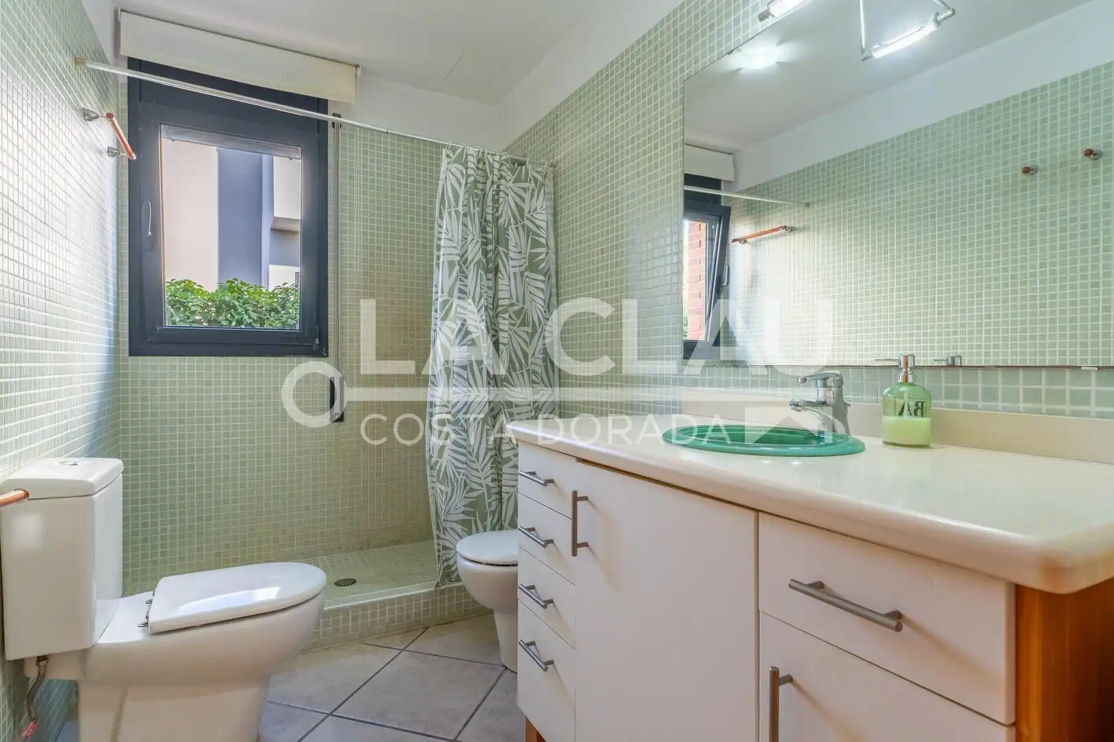 Baño de Casa o chalet en venta en Tarragona con Calefacción, Jardín privado y Terraza