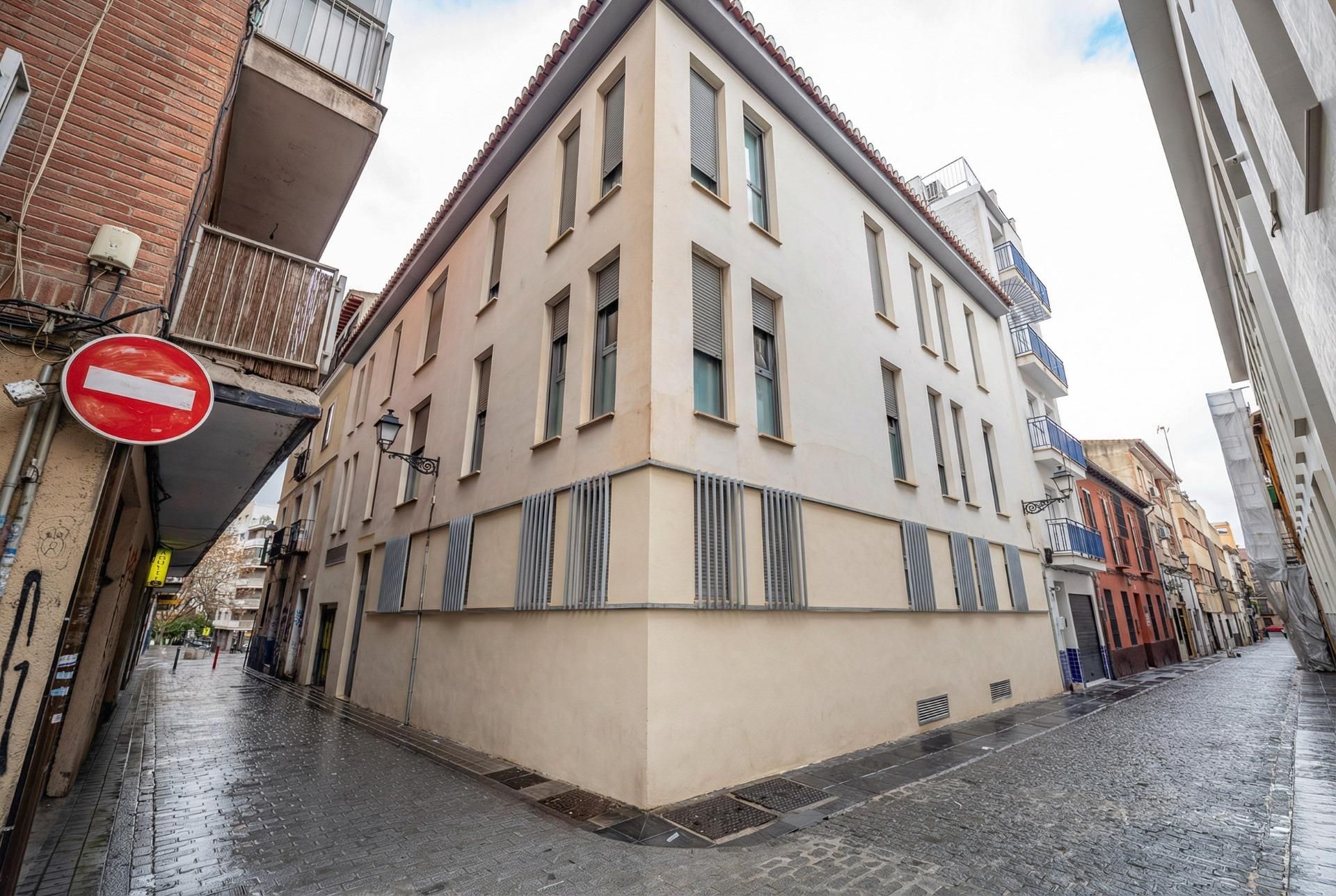 Vista exterior de Pis en venda en  Granada Capital amb Aire condicionat, Traster i Moblat