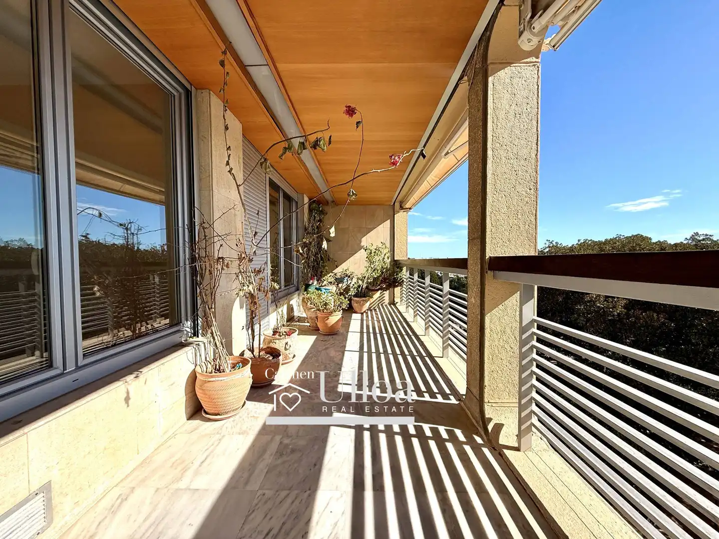 Terrassa de Apartament en venda en Alicante / Alacant amb Aire condicionat, Calefacció i Jardí privat