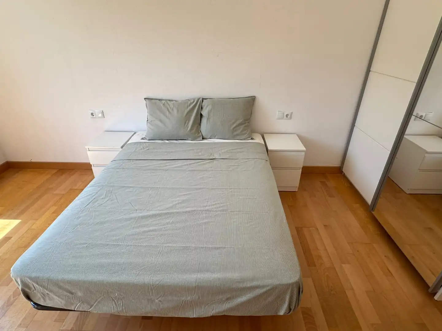 Schlafzimmer von Wohnung zur Miete in Cenicero mit Heizung und Terrasse