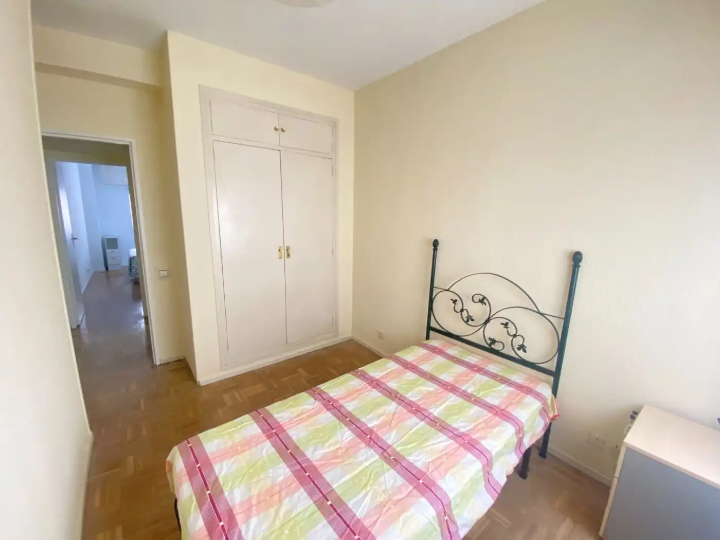 Bedroom of Flat for rent in Madrid  with Air Conditioner, Heating and Private garden