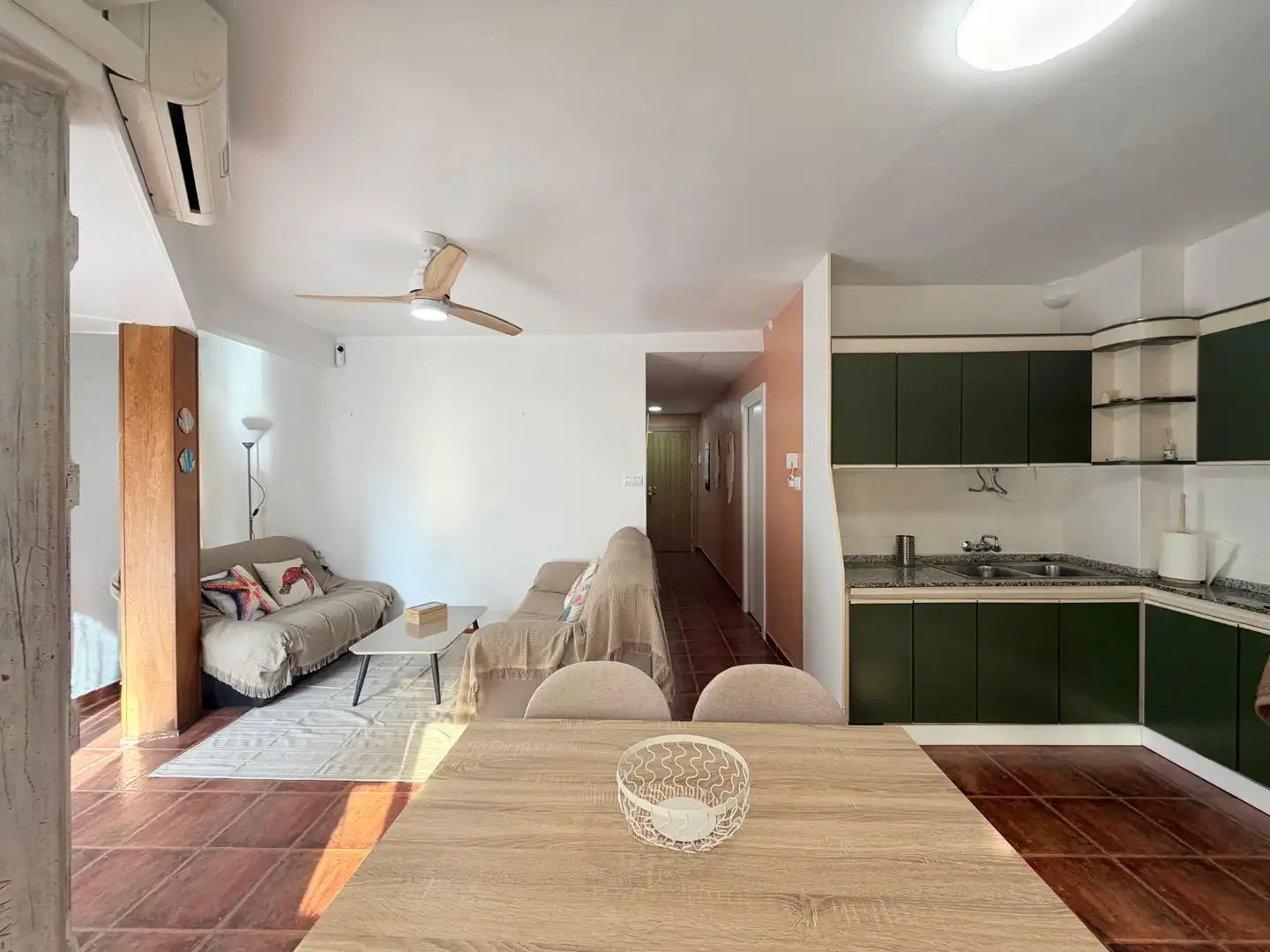 Wohnzimmer von Wohnung zur Miete in Águilas mit Klimaanlage, Möbliert und Balkon