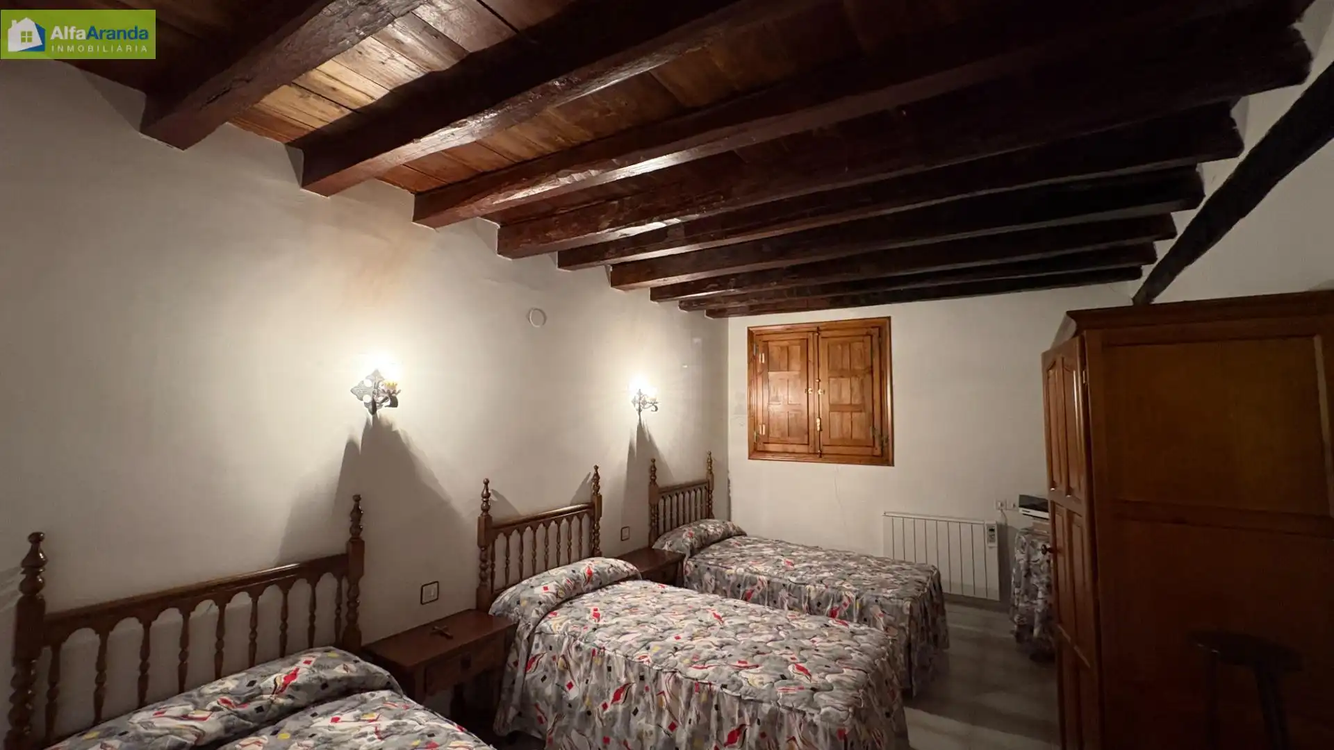 Habitación de Finca rústica en venta en Peñaranda de Duero con Calefacción, Trastero y Amueblado