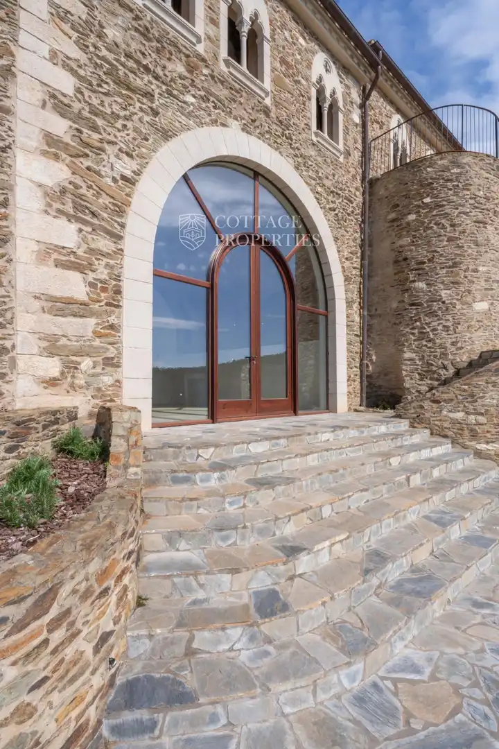Country homes for sale in Llambilles  with Air Conditioner, Heating and Private garden