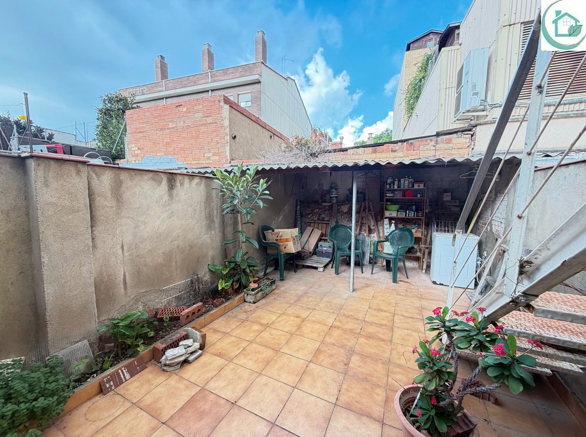 Terrace of Single-family semi-detached for sale in Viladecans  with Air Conditioner, Private garden and Storage room