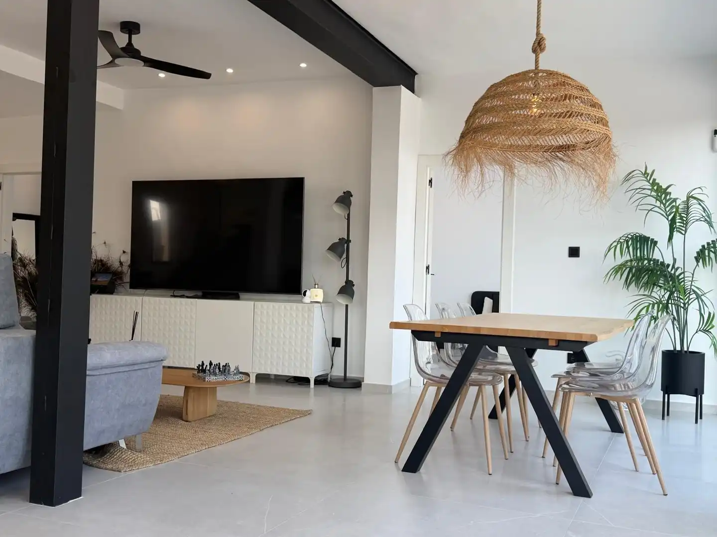 Sala de estar de Casa o chalet en venta en Elche / Elx con Aire acondicionado, Terraza y Piscina