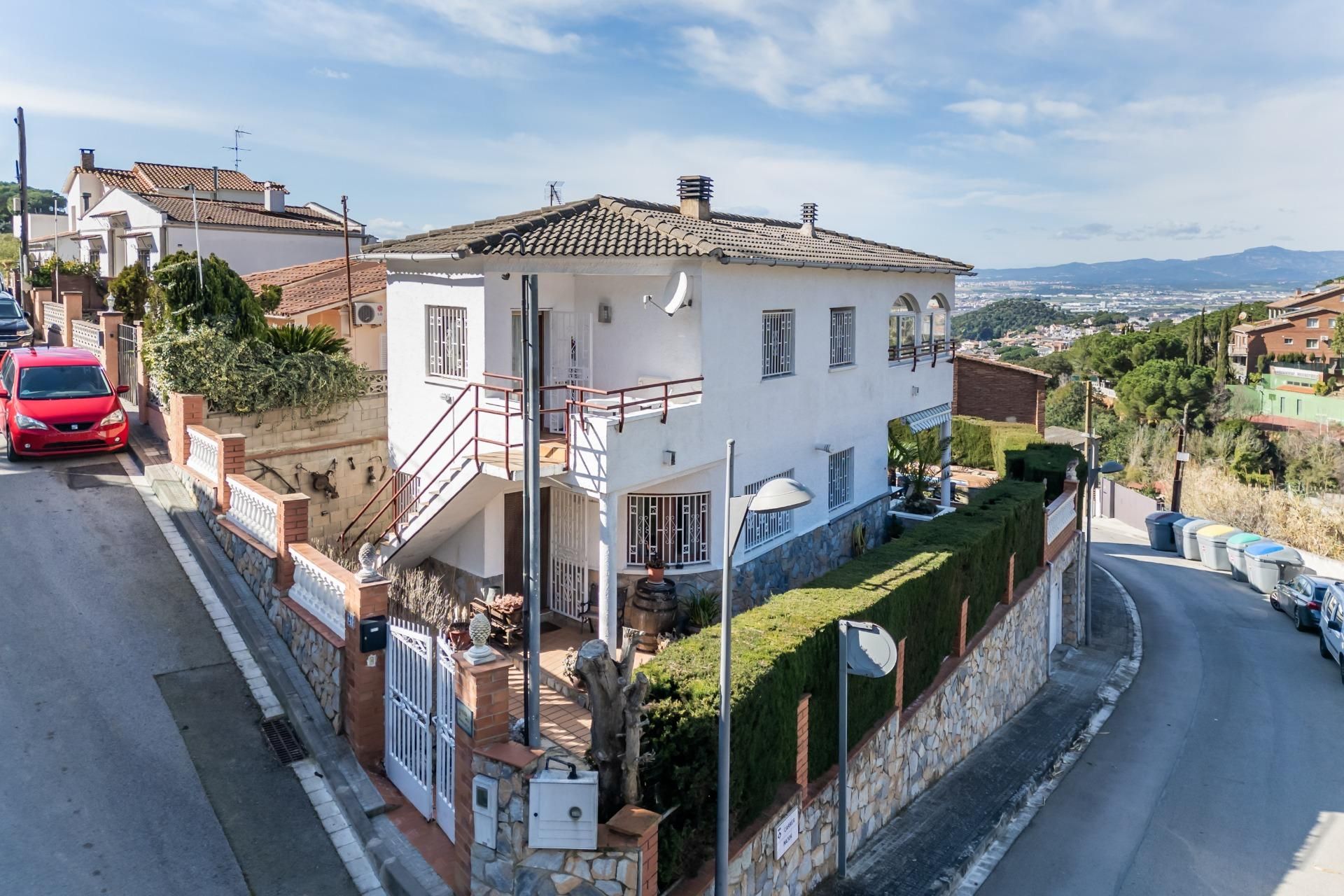 Exterior view of House or chalet for sale in Sant Fost de Campsentelles  with Heating, Private garden and Terrace