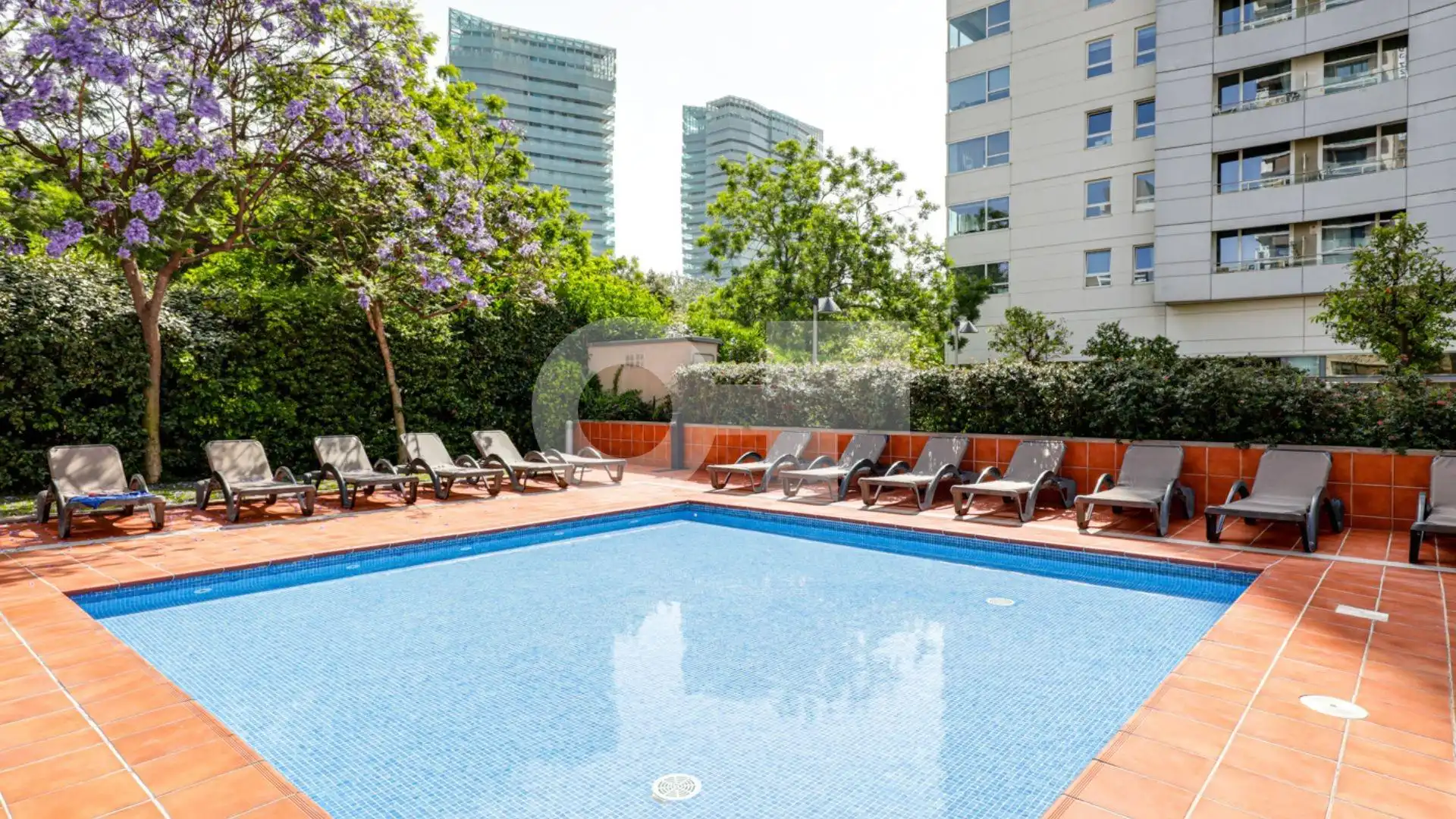 Schwimmbecken von Wohnungen zum Verkauf in Barcelona mit Heizung, Terrasse und Abstellraum