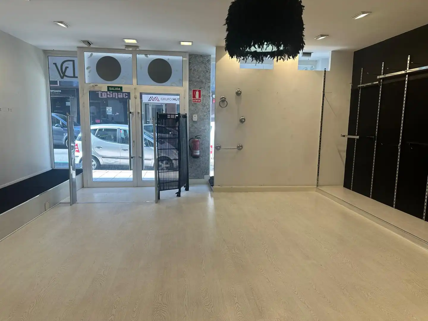 Local comercial de lloguer a Calle Marqués de Teverga 5, imagen 3