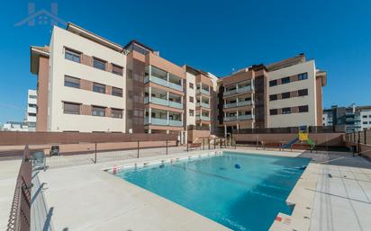 Schwimmbecken von Wohnung zum verkauf in Navalcarnero mit Klimaanlage, Heizung und Terrasse