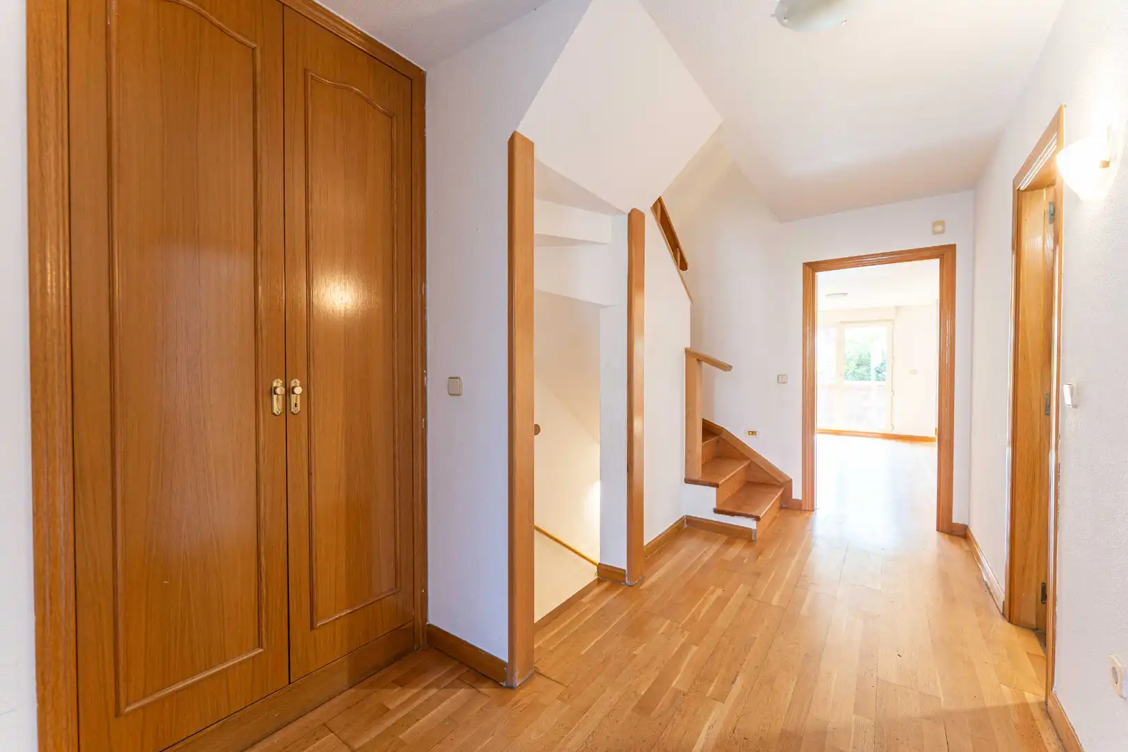 Casa adosada en venta en Las Rozas de Madrid con Calefacción, Jardín privado y Parquet