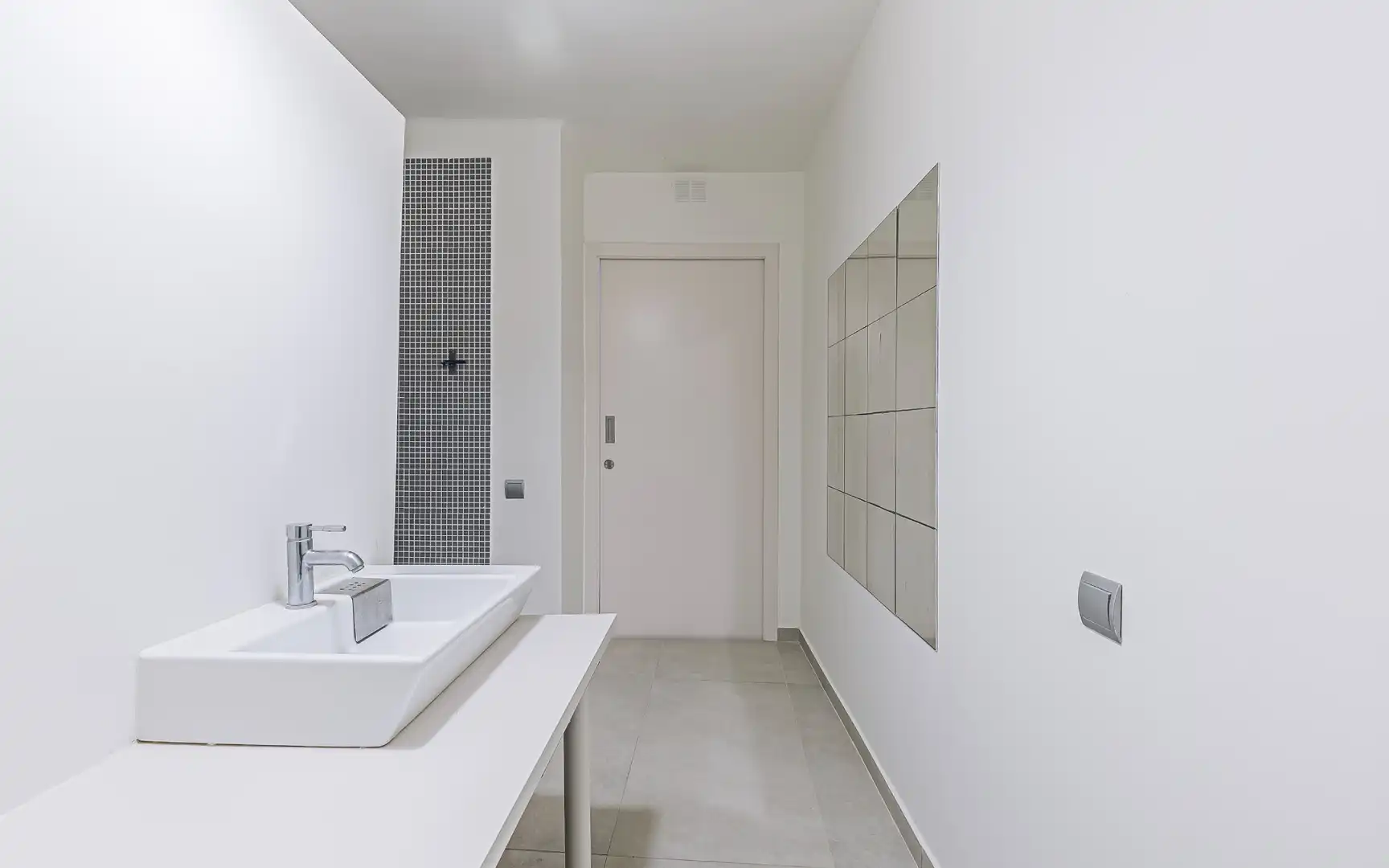 Badezimmer von Wohnung zum Verkauf in Barcelona mit Klimaanlage, Heizung und Möbliert