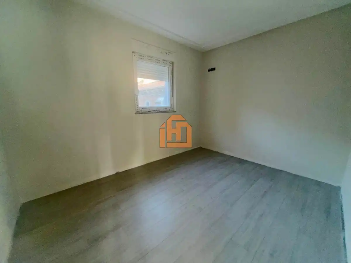 Piso con ascensor en venta en Calle Gómez Salazar, imagen 4
