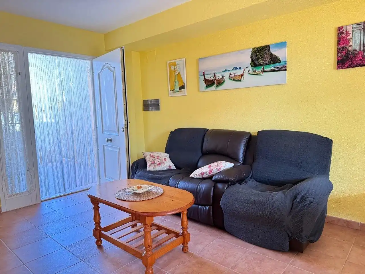 Sala d'estar de Casa o xalet en venda en Sagunto / Sagunt amb Aire condicionat, Jardí privat i Terrassa