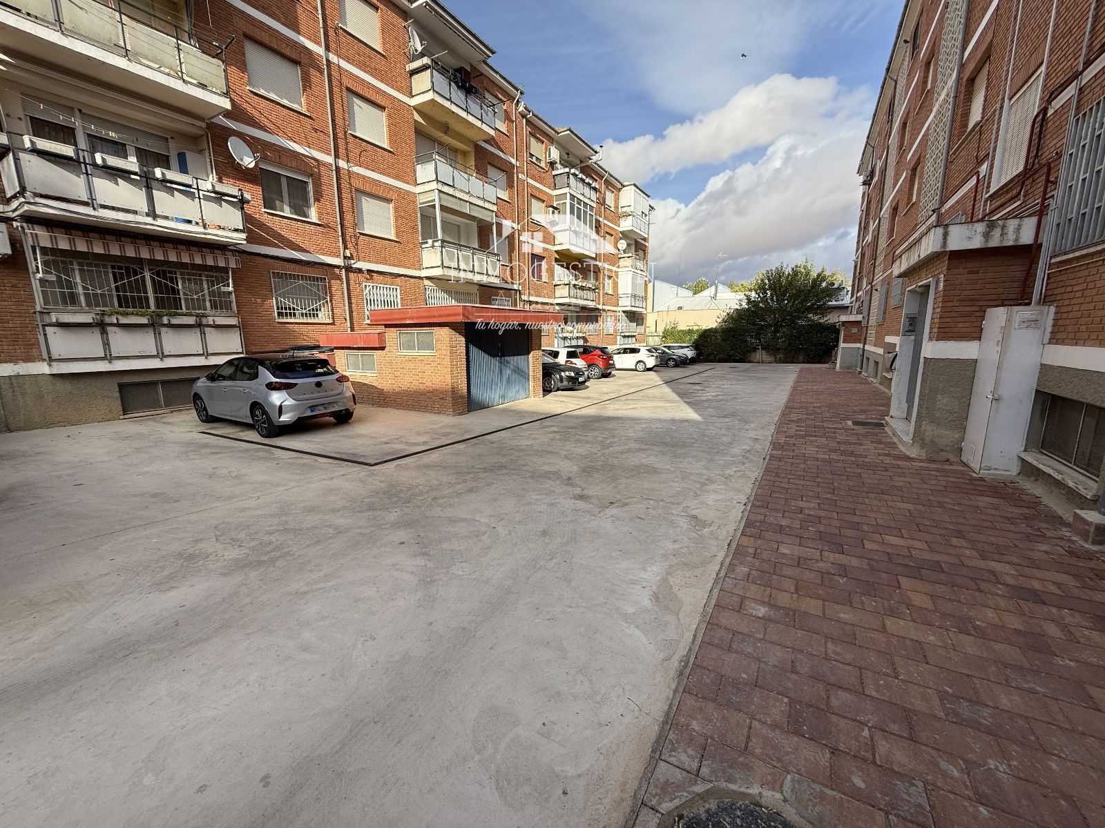 Aparcament de Pis en venda en  Albacete Capital amb Terrassa, Traster i Balcó