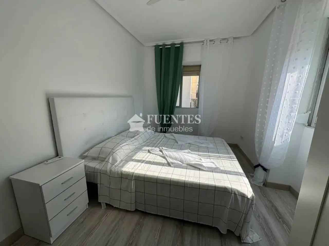 Flat for sale in Calle Victoriano Ximénez de Courer, Florida Alta