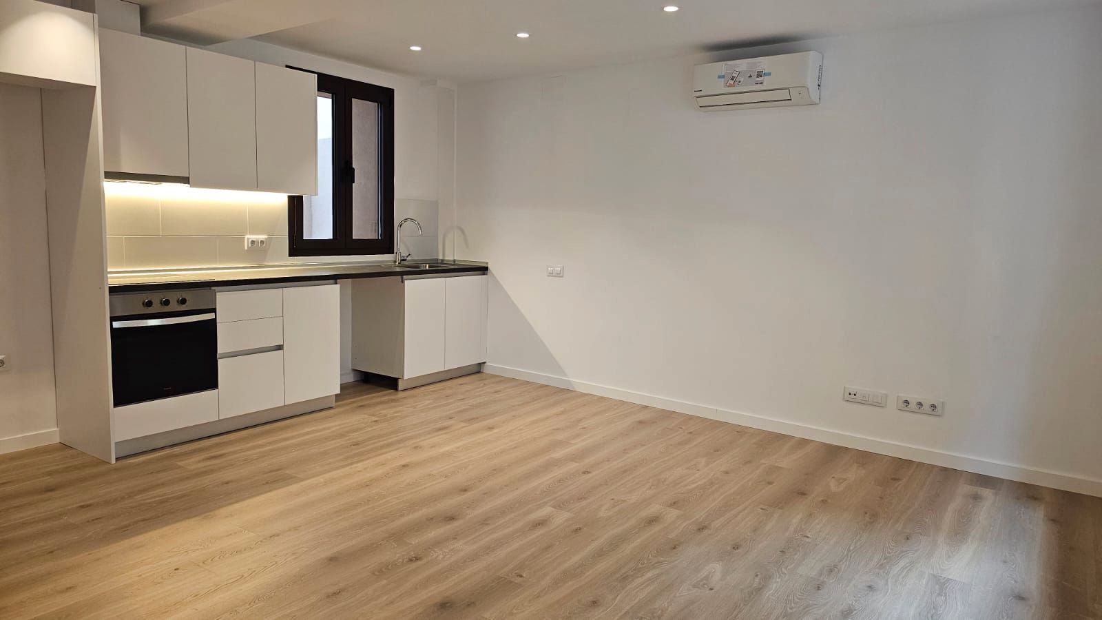 Apartamento de alquiler en Valls con Aire acondicionado, Calefacción y Parquet