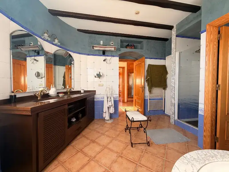 Bathroom of Houses for sale in Mont-ras  with Air Conditioner, Heating and Private garden