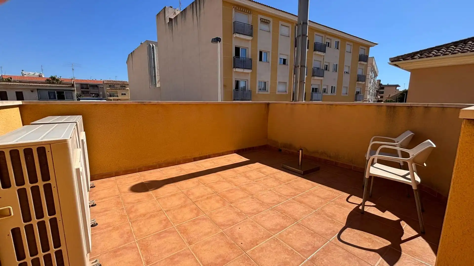 Detached house with terrace for sale in Calle Calle Naranjo de Bulnes, imagen 41