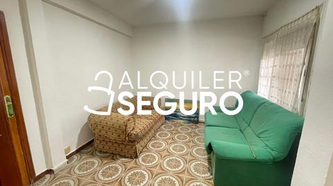 Photo 3 of Flat to rent in De Ocaña, Aluche, Madrid