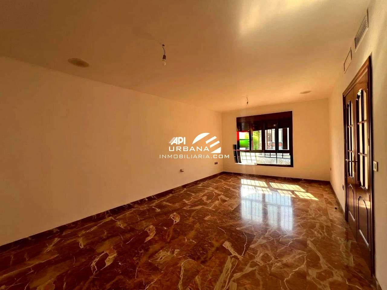Casa o xalet en venda en Lucena amb Aire condicionat