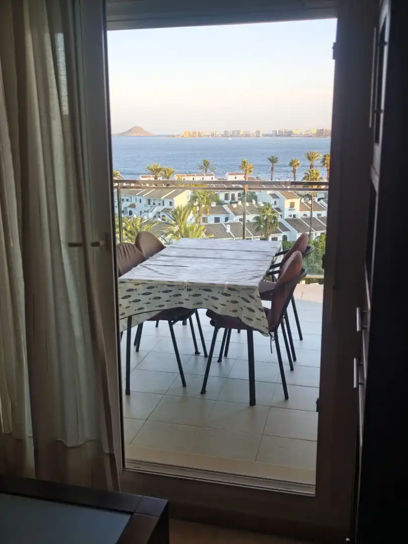 Terrasse von Wohnungen zur Miete in La Manga del Mar Menor mit Klimaanlage, Terrasse und Möbliert