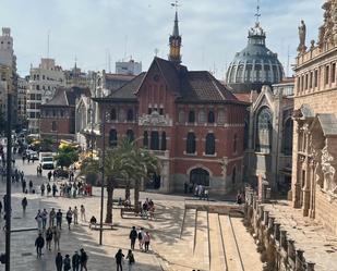 Vista exterior de Edifici en venda en  Valencia Capital