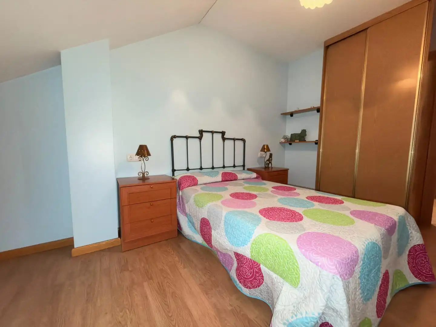 Schlafzimmer von Maisonette zum Verkauf in Ponferrada mit Heizung und Abstellraum
