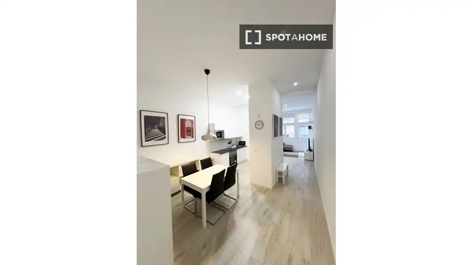 Exterior view of Flat for rent in Madrid  with Air Conditioner, Heating and Furnished