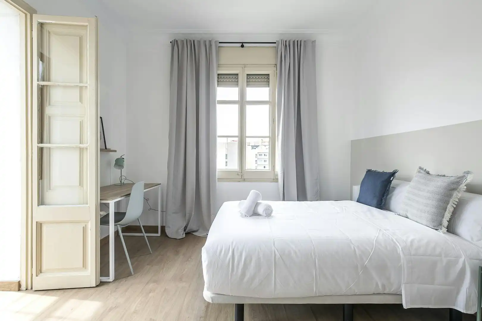 Schlafzimmer von Wohnung zur untervermieten in  Barcelona Capital mit Heizung, Möbliert und Waschmaschine