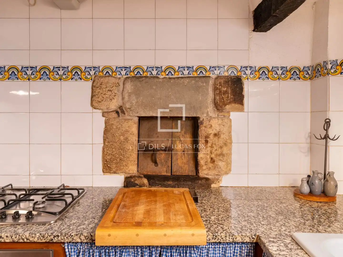 Cocina de Finca rústica en venta en Bàscara con Aire acondicionado, Calefacción y Jardín privado