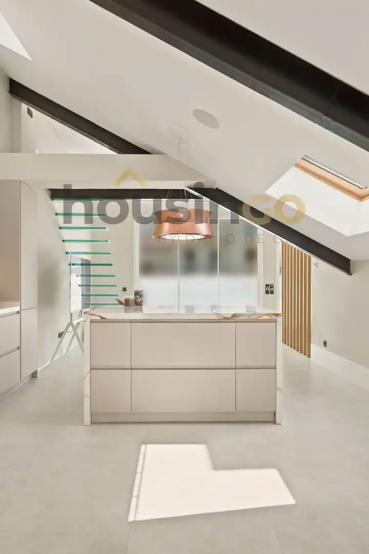 Cocina de Ático en venta en Madrid con Aire acondicionado, Calefacción y Terraza