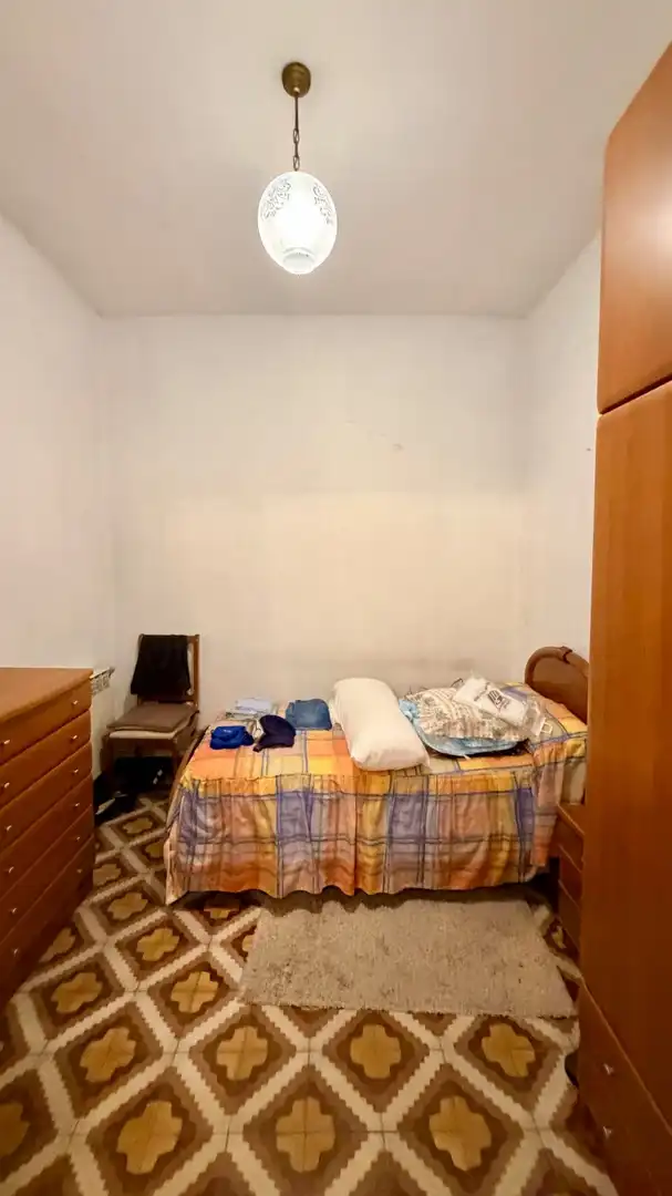Schlafzimmer von Einfamilien-Reihenhaus zum Verkauf in Ferrol mit Heizung, Abstellraum und Alarm