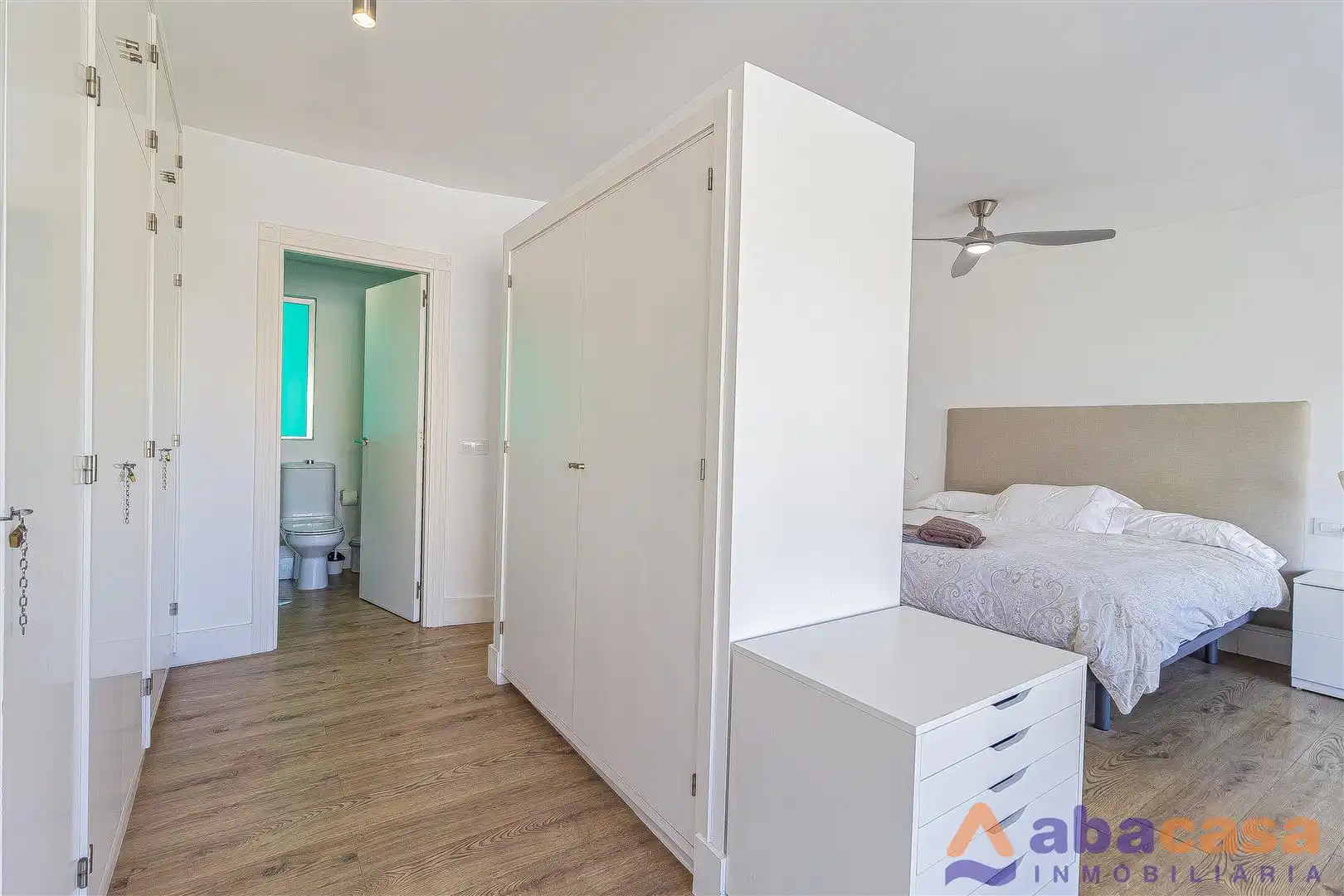 Habitación de Casa adosada en venta en Cartagena con Aire acondicionado, Jardín privado y Parquet
