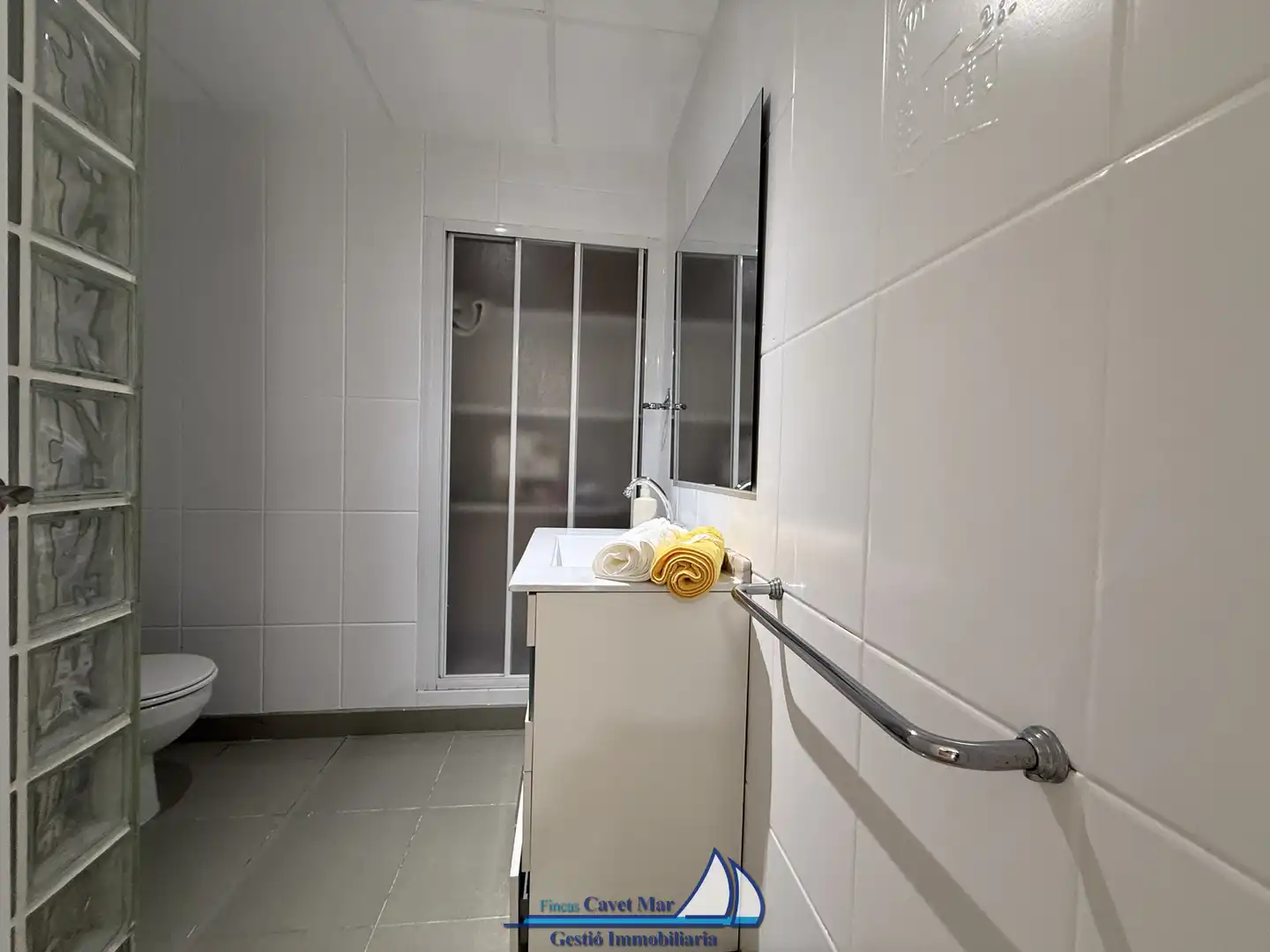 Baño de Casa adosada en venta en Mont-roig del Camp con Aire acondicionado, Calefacción y Jardín privado
