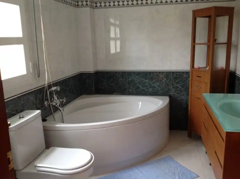 Baño de Casa o chalet en venta en Casalarreina con Jardín privado, Terraza y Piscina