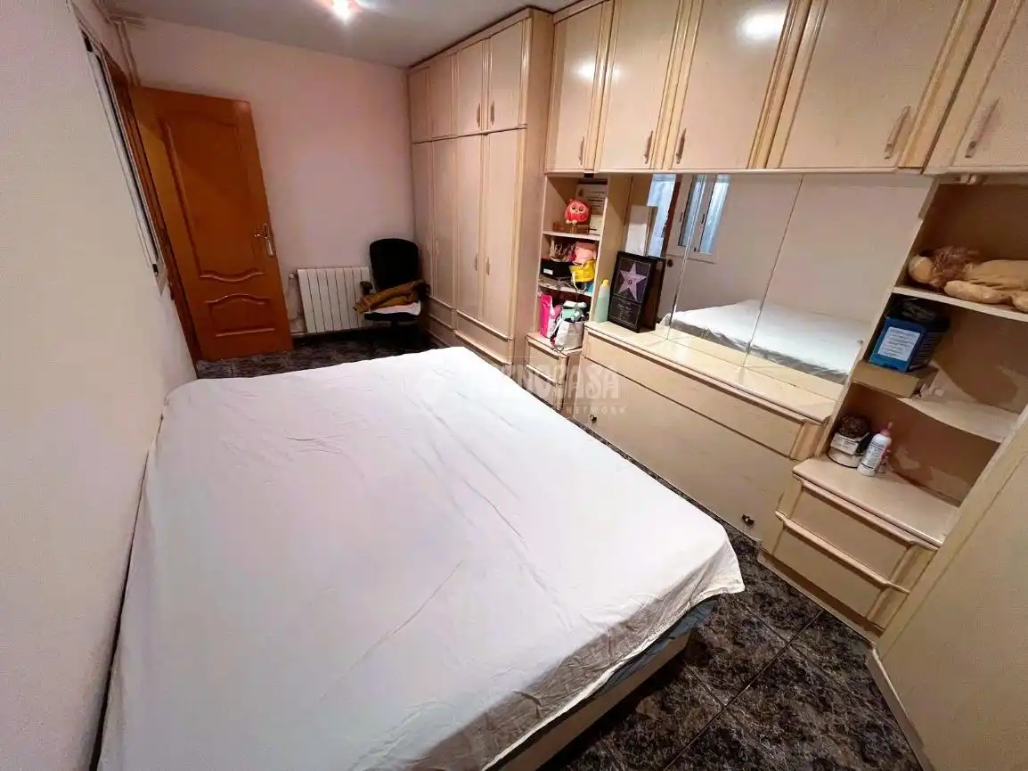 Habitación de Piso en venta en Esplugues de Llobregat con Calefacción