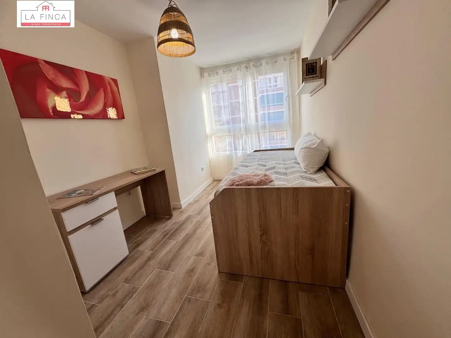 Bedroom of Flat for sale in Málaga  with Air Conditioner, Terrace and Furnished