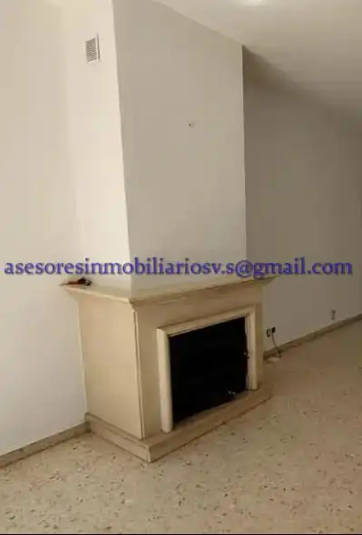 Casa adosada en venta en Sevilla