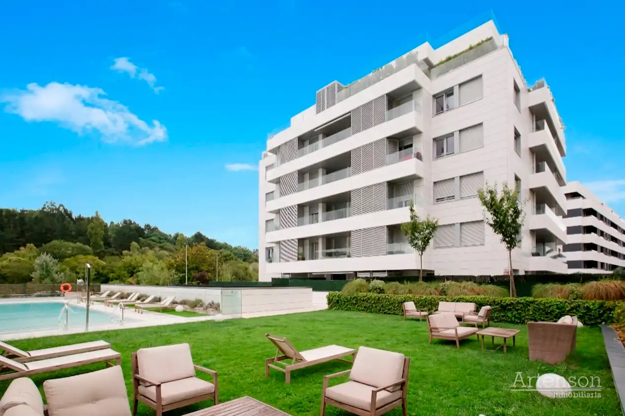 Vista exterior de Piso en venta en Berango con Calefacción, Terraza y Trastero