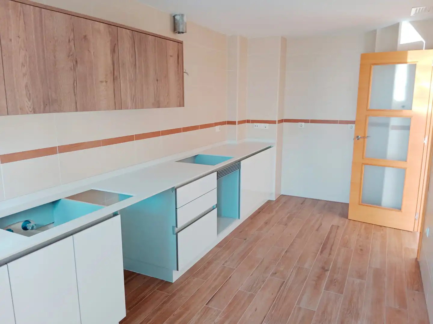 Cocina de Dúplex en venta en Elda con Calefacción, Trastero y Balcón