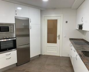 Kitchen of Flat to rent in Salamanca Capital  with Balcony